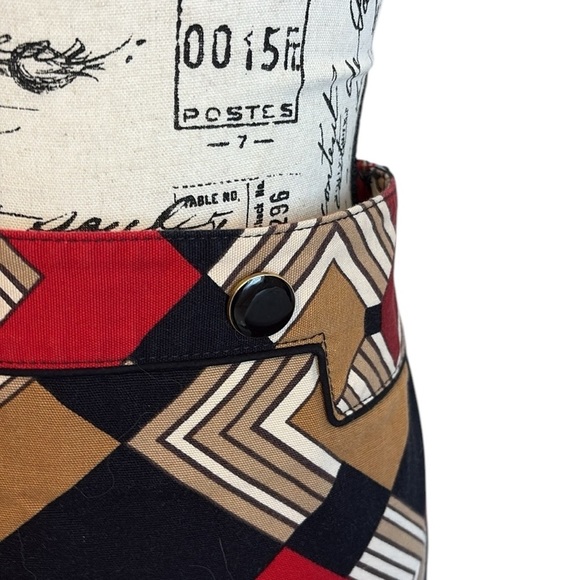Loft Geometric Patterned Skirt A-Line Mini Red, Black, and Brown Size 6 - Picture 5 of 5